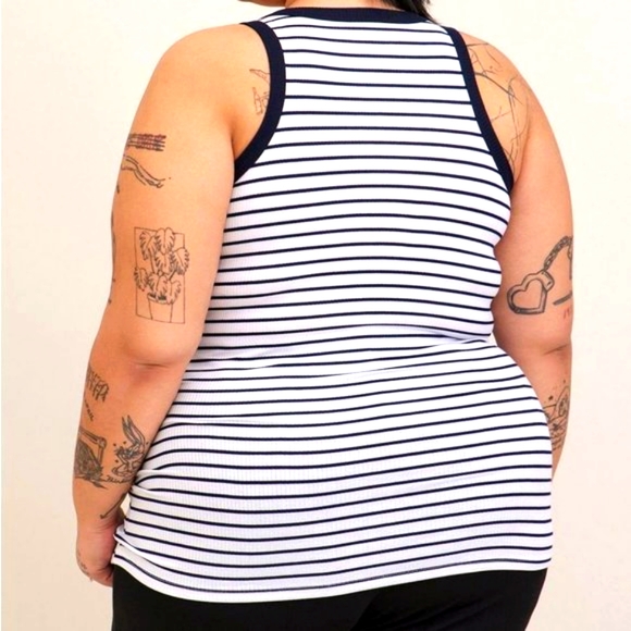 ❤️NWT VINTAGE TORRID STRIPE TANK TOP SUPER SOFT SCOOP NECK SLEEVELESS PLUS SIZE - Picture 2 of 10